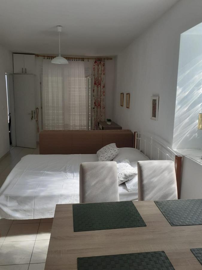 Hotel Sobe Zeneral à Novalja Extérieur photo
